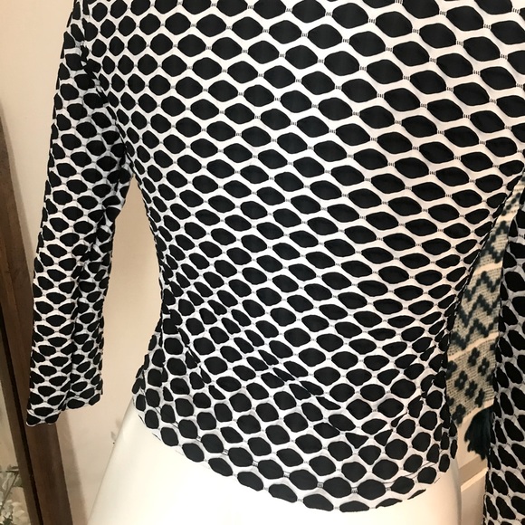 Mod Style Top - Picture 4 of 4